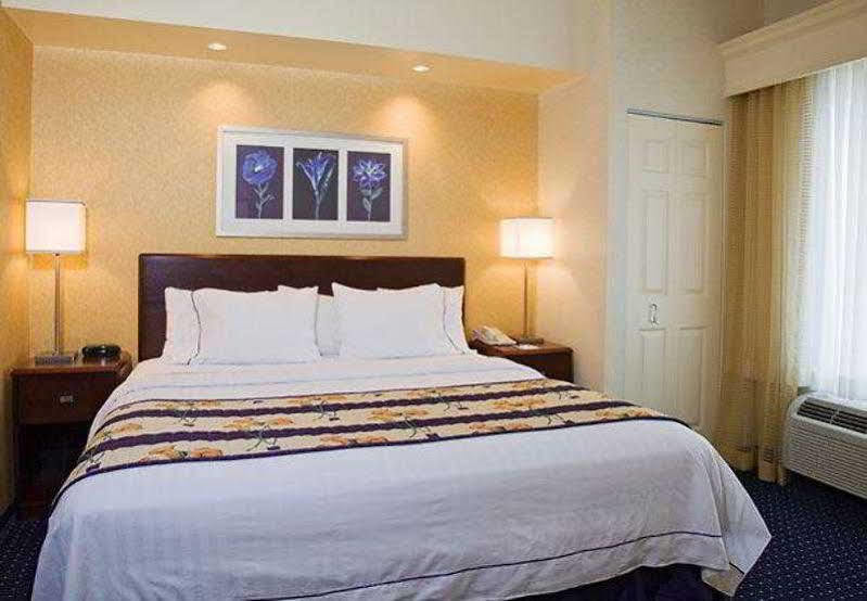 Springhill Suites Detroit Саутфілд Екстер'єр фото